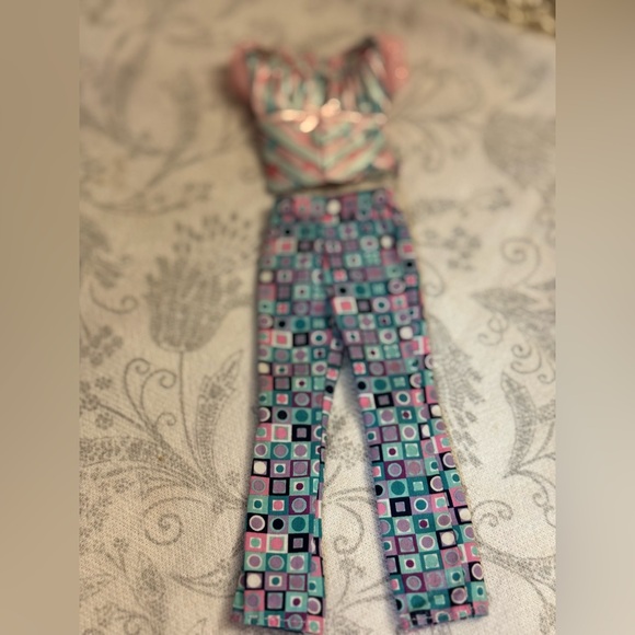Barbie Outfit Stylish Geometric Print Pants with Shirt (Doll is NOT INCLUDED) - Picture 5 of 6